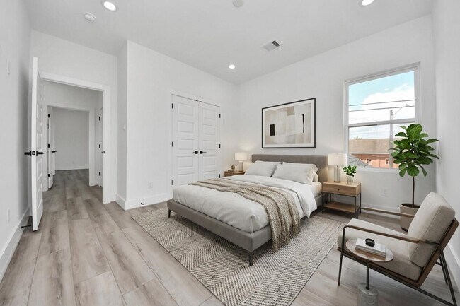 Building Photo - 1816 West St