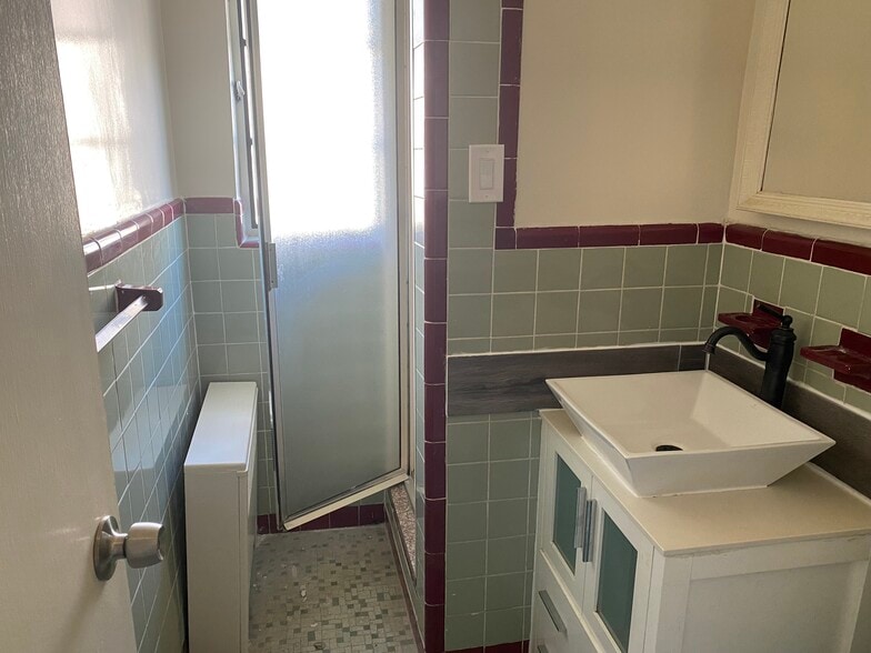 Building Photo - 107 Baker Hill Rd