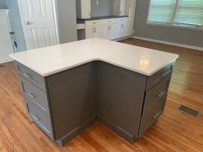 Building Photo - Coming Soon! 4 BR/2BA | Newly Renovated Single Family Home | 2-Car Garage Parking | Lots of storage!