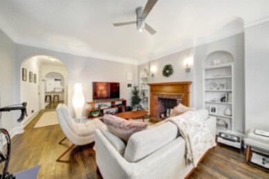 Building Photo - 4827 Lee St