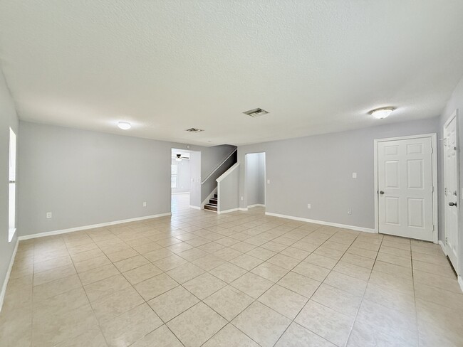 Building Photo - 10325 Boyette Creek Blvd