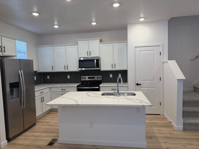 Building Photo - Stunning New Build Townhome in Denver 3 Bed 2.5 Bath 1,514 Sq. Ft. $500 MOVE IN SPECIAL