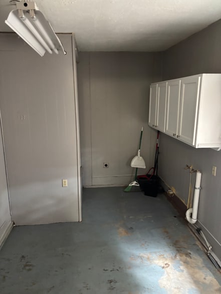 Building Photo - 8835 US-277