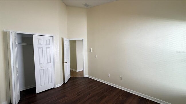 Building Photo - 16644 Rolling Green Dr