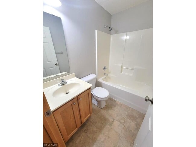 Building Photo - 3553 Sterling Heights Dr