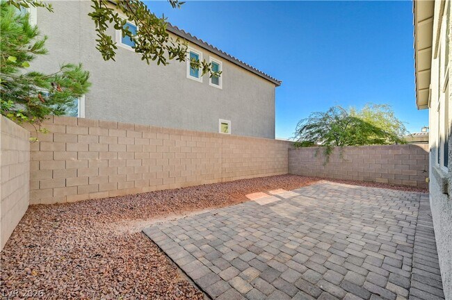 Building Photo - 4275 Tarim St