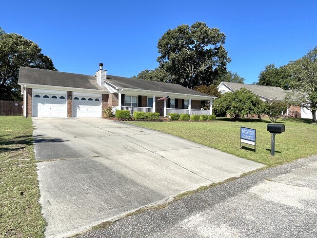 Building Photo - 115 Purple Martin Pl
