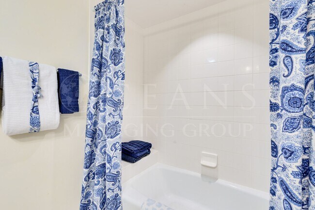 Building Photo - Experience coastal living at its finest in...