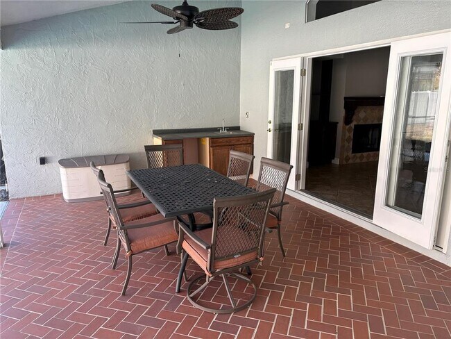 Building Photo - 8045 Landgrove Ct