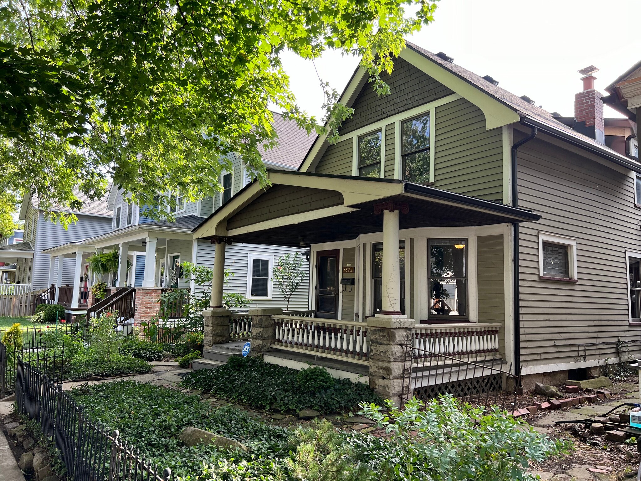 Building Photo - 1872 W 47th St