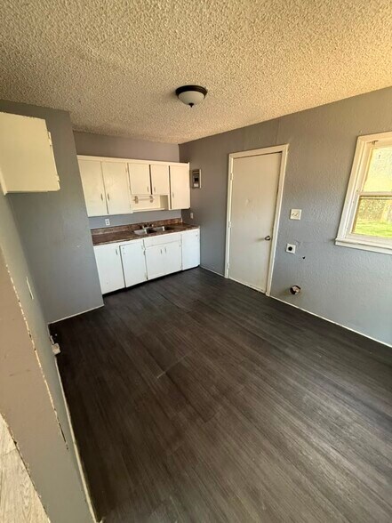 Building Photo - 312 Beech Ave