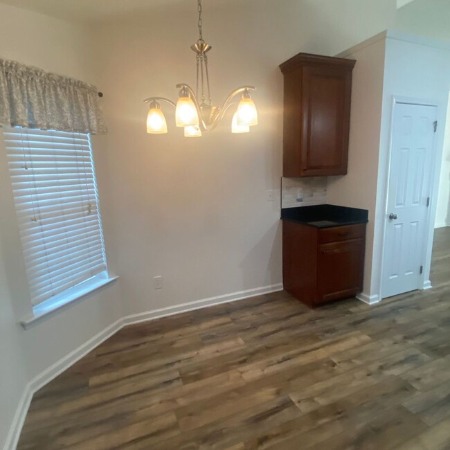 Building Photo - Arbor Walk 3Br 2Ba in Dorchester District ...