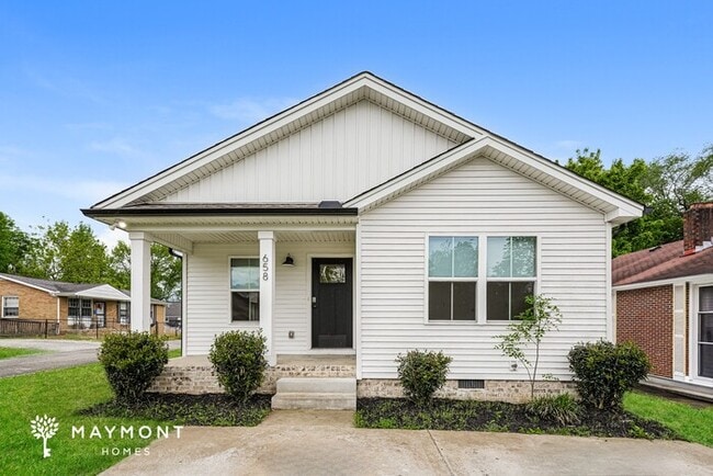 Building Photo - 658 19th Ave W