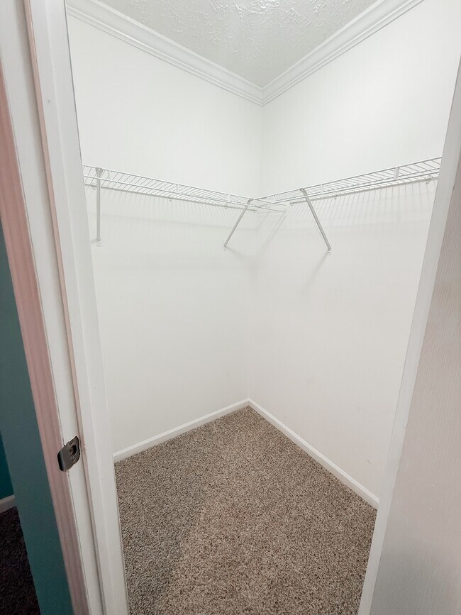 Building Photo - 106 Dolly Dr