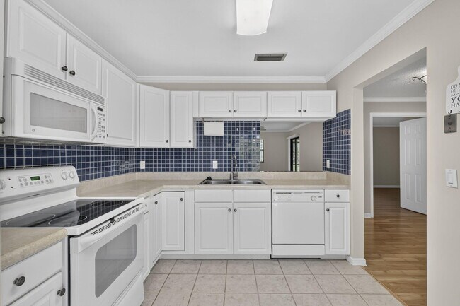 Building Photo - 184 Mastic Tree Ct
