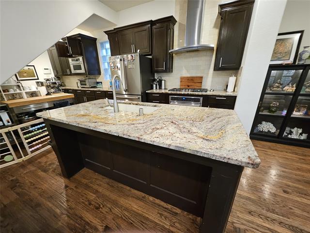 Building Photo - 6301 Exeter Ave