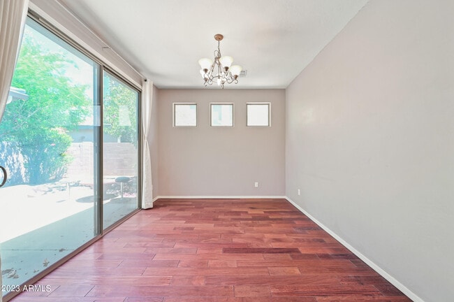Building Photo - 337 West Swan Drive