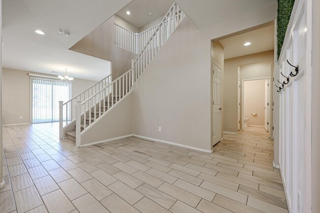 Building Photo - 12226 W Locust Ln