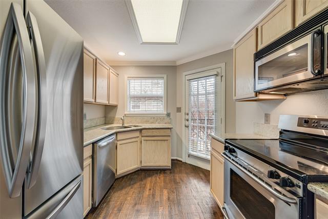 Building Photo - 2902 State St