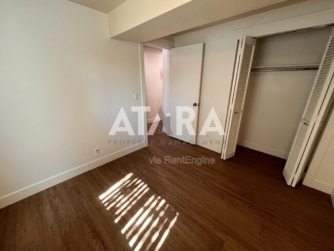 Building Photo - 2141 S 2060 E