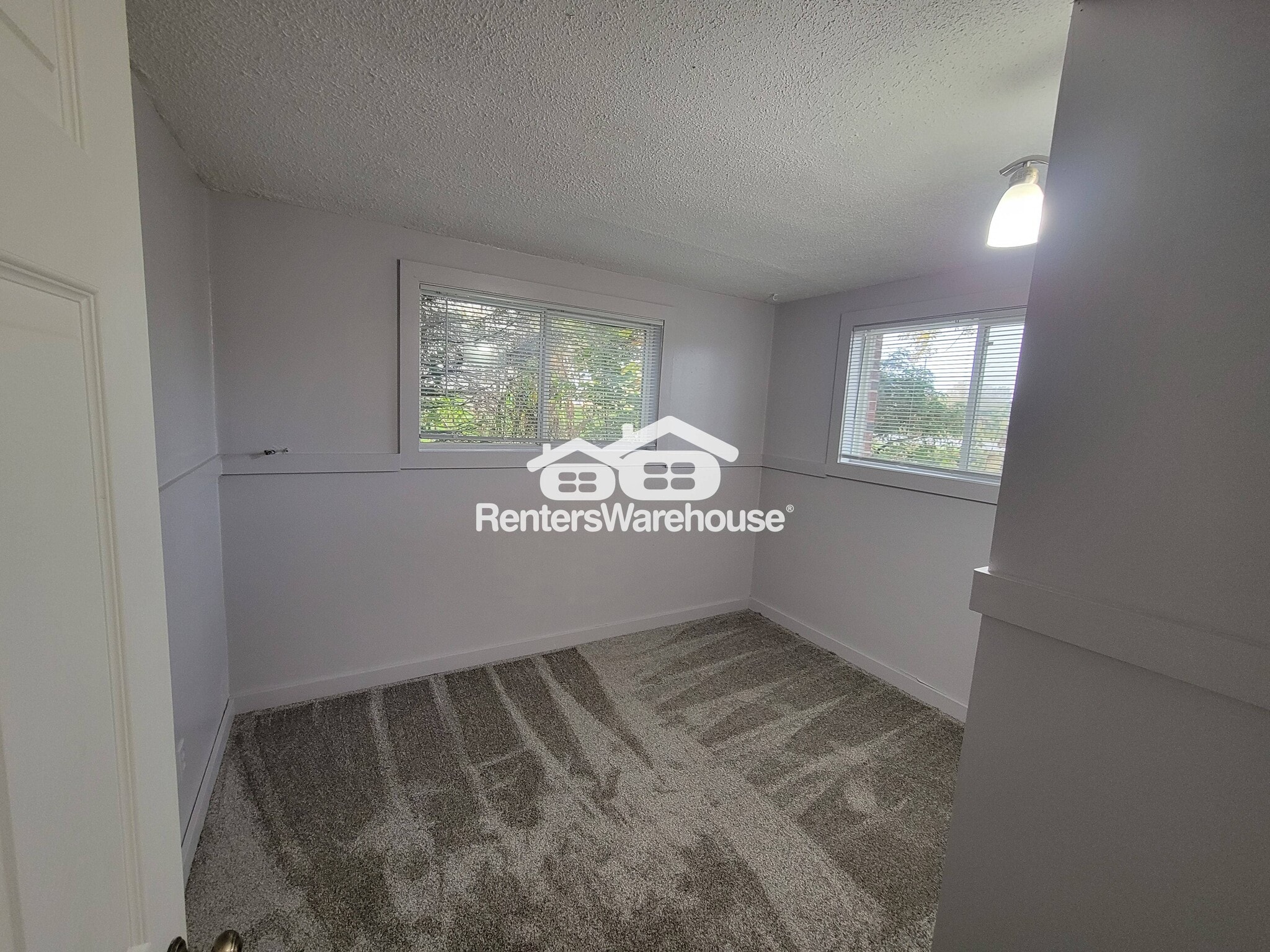 Building Photo - 605 Mosher Ave