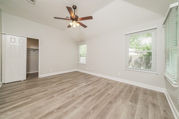 Building Photo - 2210 Westview Trail