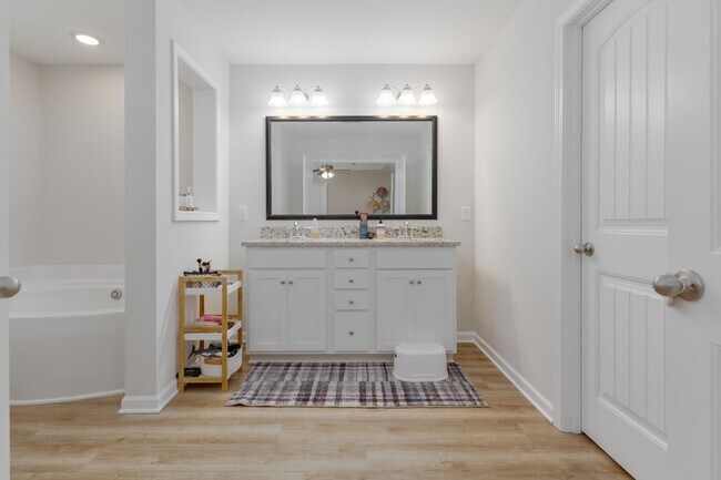 Building Photo - Beautiful, Almost New Home Located in The Desirable Elgin, SC