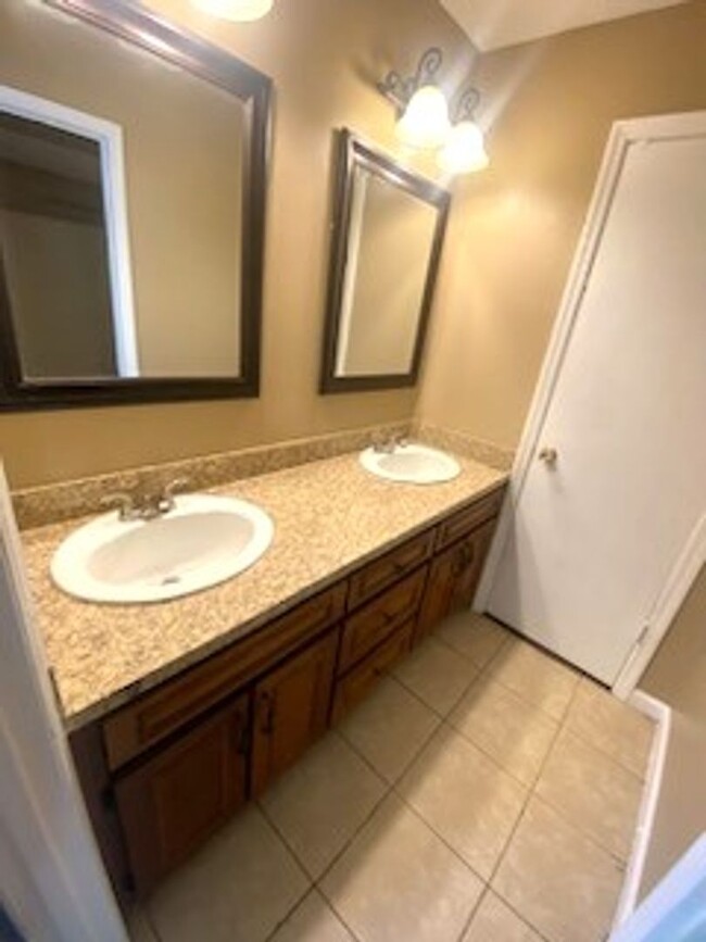 Building Photo - 6674 Foxdale Dr