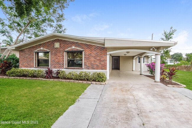 Primary Photo - 472 Linda Ln