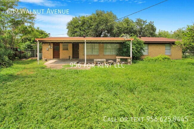 Building Photo - 609 W Walnut Ave