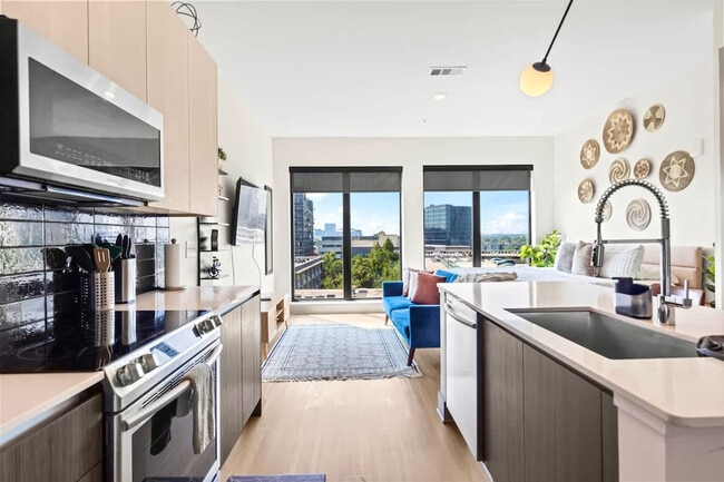 Building Photo - 1055 Brady Ave NW