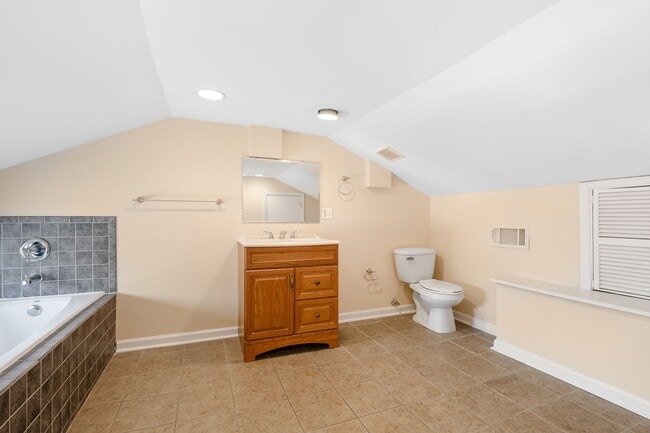 Building Photo - Spacious 2BR/2.5BA Townhome with Finished Basement & Extra Storage