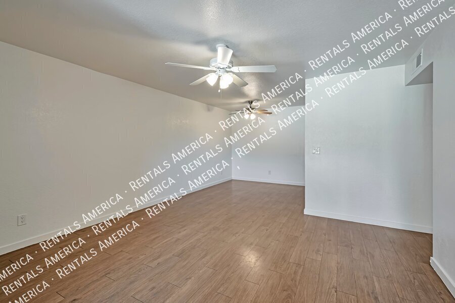 Building Photo - 1340 N Recker Rd