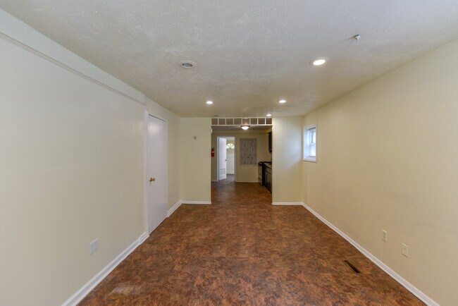 Building Photo - 6850 Strand Ave