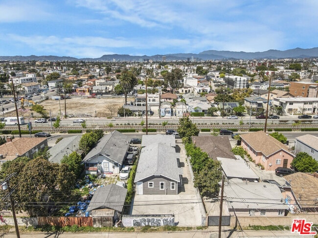 Building Photo - 1254 1/2 W Exposition Blvd