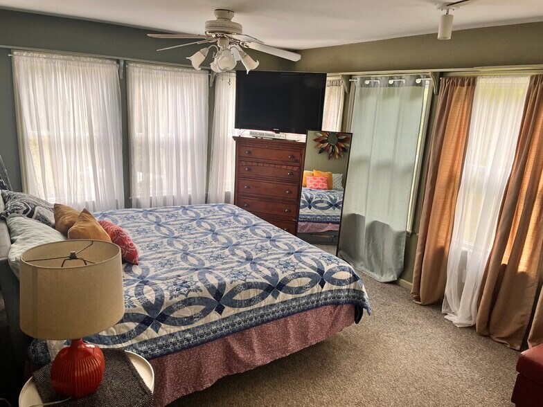 Building Photo - 5552 Scotch Ridge Rd