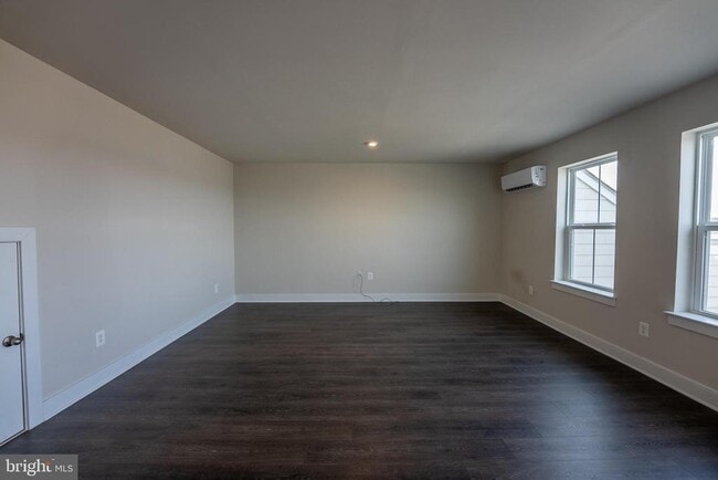 Building Photo - 1622 Sandpiper Bay Lp