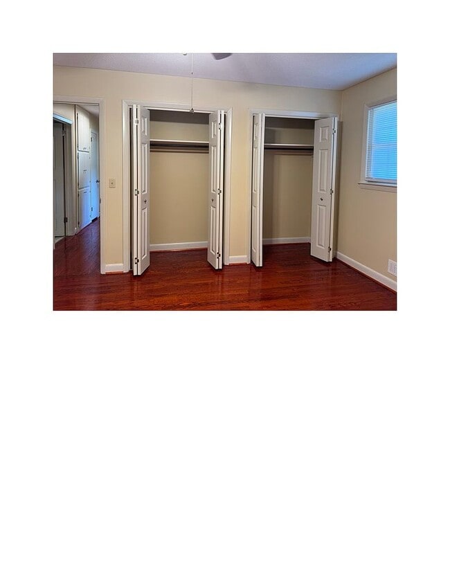 Building Photo - 157 Innsbrook Dr