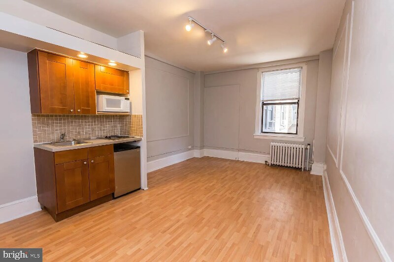 Building Photo - 1324 Locust St