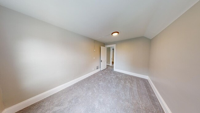 Building Photo - Brooklyn Centre - 3 Bedroom Single Family ...