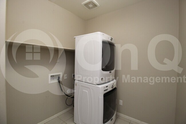 Building Photo - 26130 N 121st Ave
