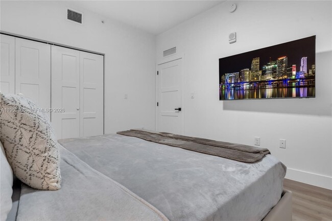 Building Photo - 3728 NW 19th Ave