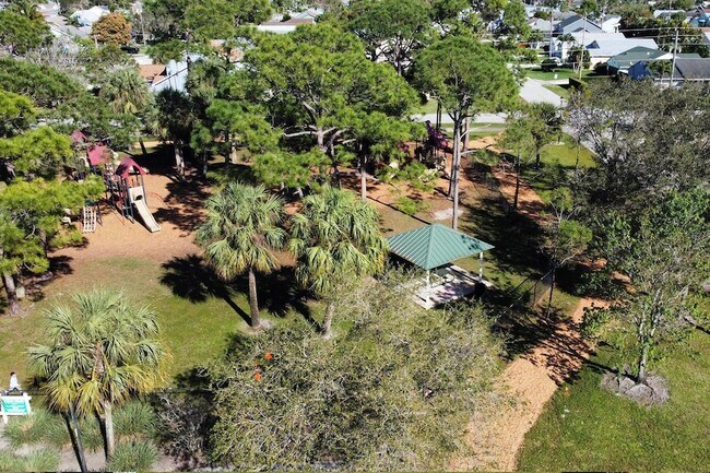 Building Photo - 6171 Heather St