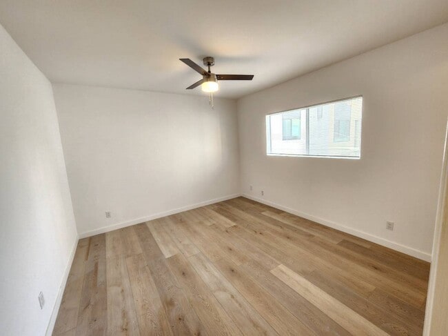 Building Photo - 914 Felspar St