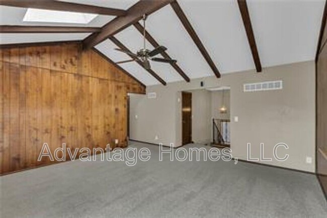 Building Photo - 15908 W Brougham Ct