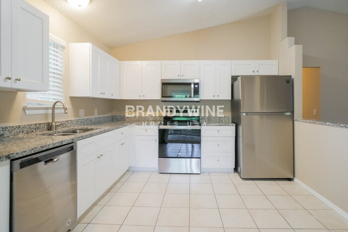 Building Photo - 1304 Truman Dr