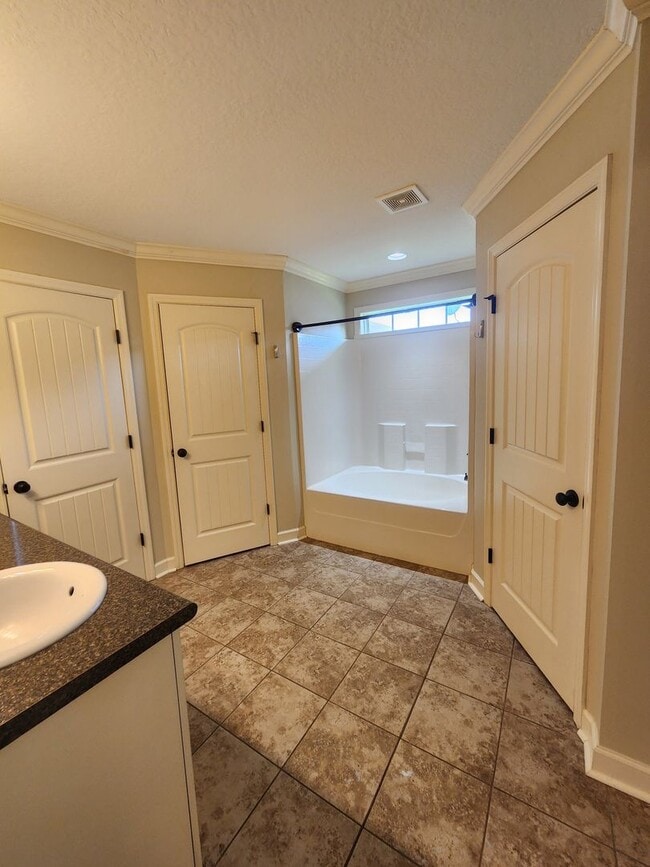 Building Photo - Beautiful 4-Bedroom Home with Fenced Yard in Highly Desirable Nelson Hill Subdivision!