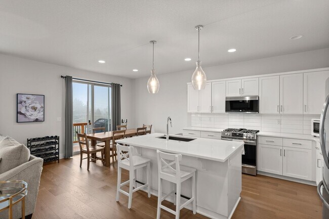 Building Photo - 11081 SW Annand Hill Ct
