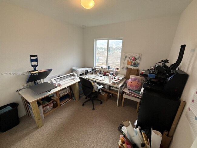 Building Photo - 412 NW 12th Pl