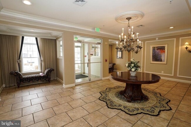 Building Photo - 2111 Ganton Green